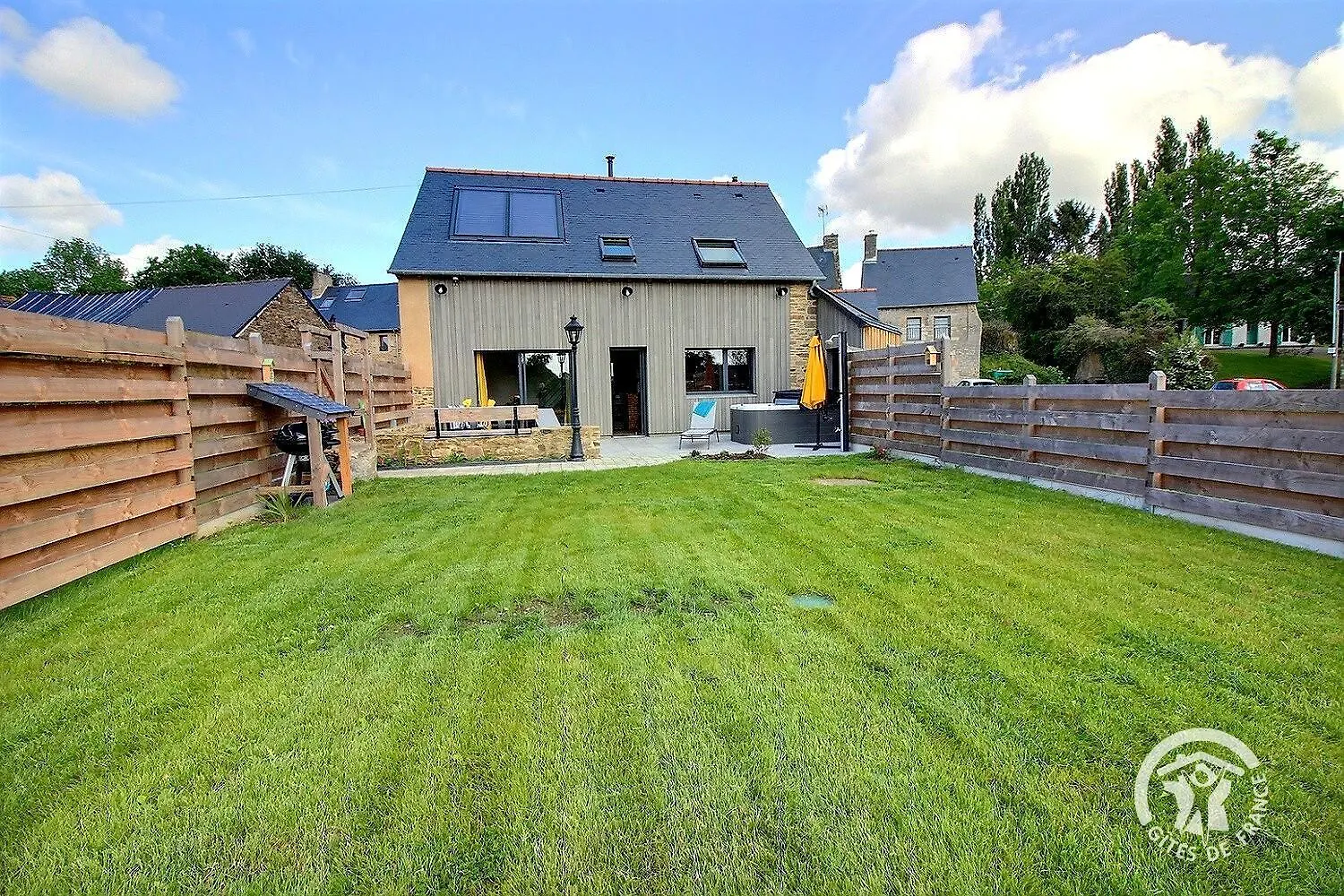 Grange Nature Les Champs-Geraux Holiday home