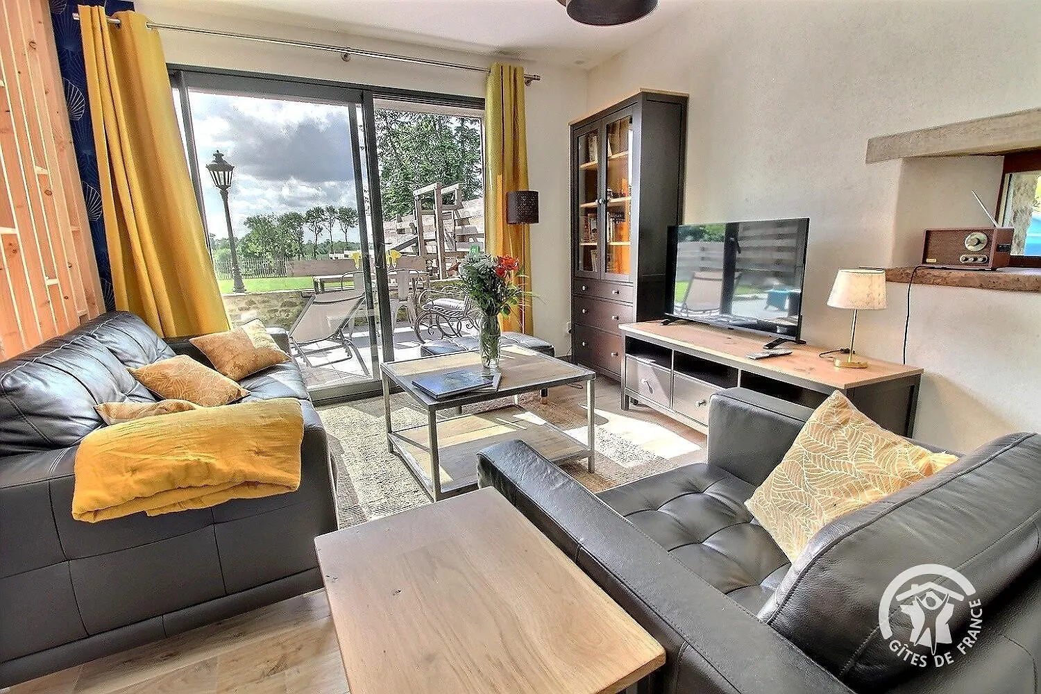 Holiday home Grange Nature Les Champs-Geraux